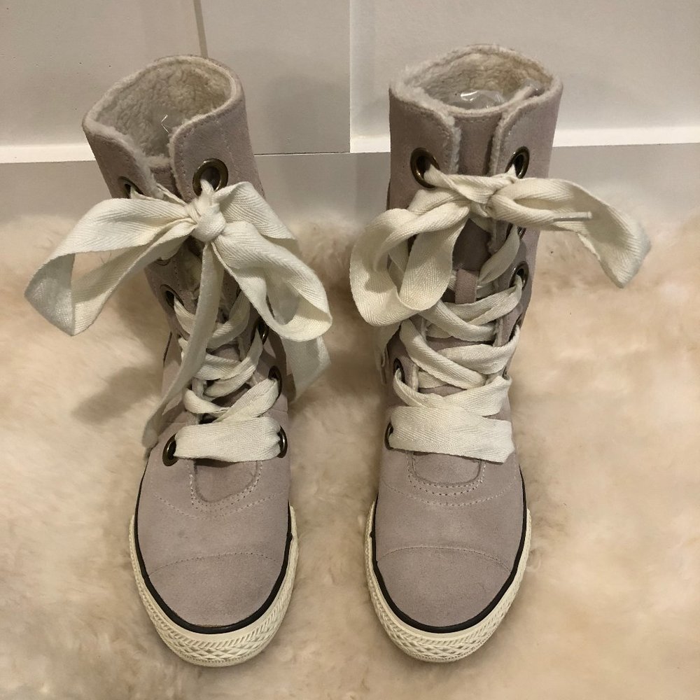 Converse Beverly Lace Up Sneakers 535382C